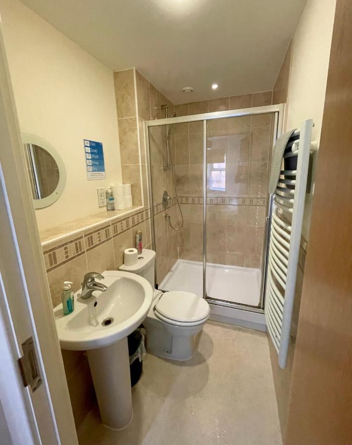 Entire Town Centre 2 Bedroom Apartment Very Close To Beach Bournemouth Exterior foto